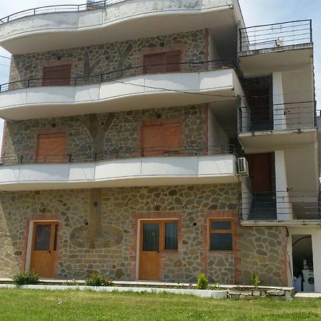 Velaj Apartments Орікум Екстер'єр фото