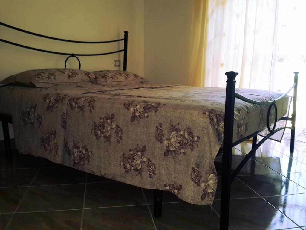 Velaj Apartments Орікум Екстер'єр фото