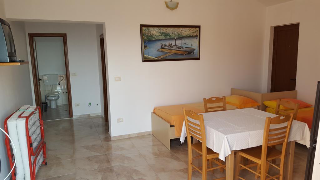 Velaj Apartments Орікум Екстер'єр фото
