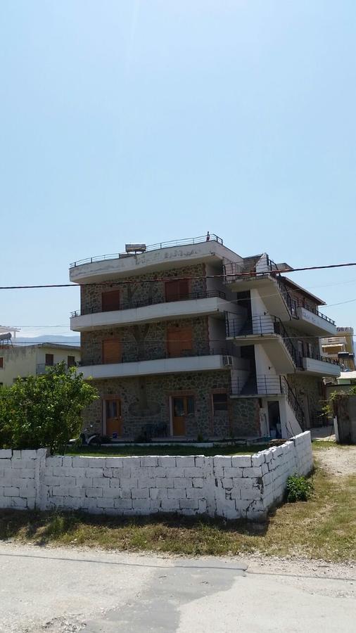 Velaj Apartments Орікум Екстер'єр фото